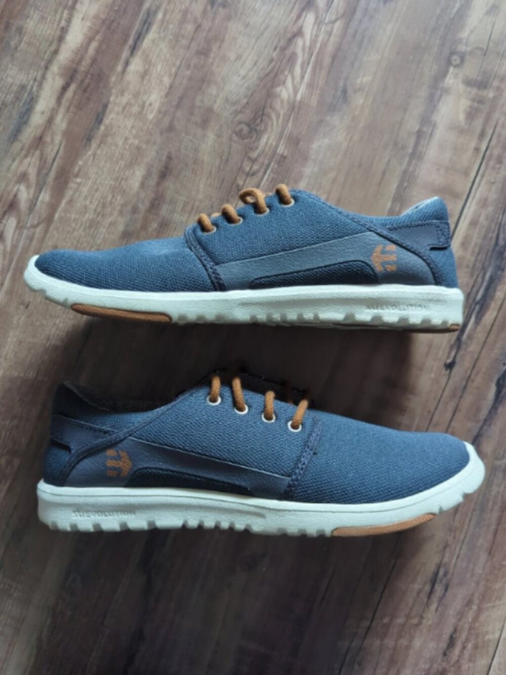 Men's Etnies Scout Skate Shoes in Navy/Gold Size 9.5